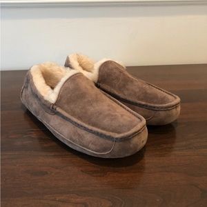 New, never worn (wrong size purchased as a gift). No original packaging.